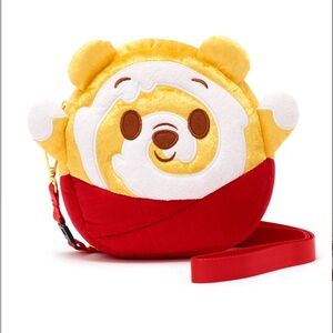 Disney Store Winnie the Pooh Honey Cake Disney Munchlings Baked Treats Crossbody